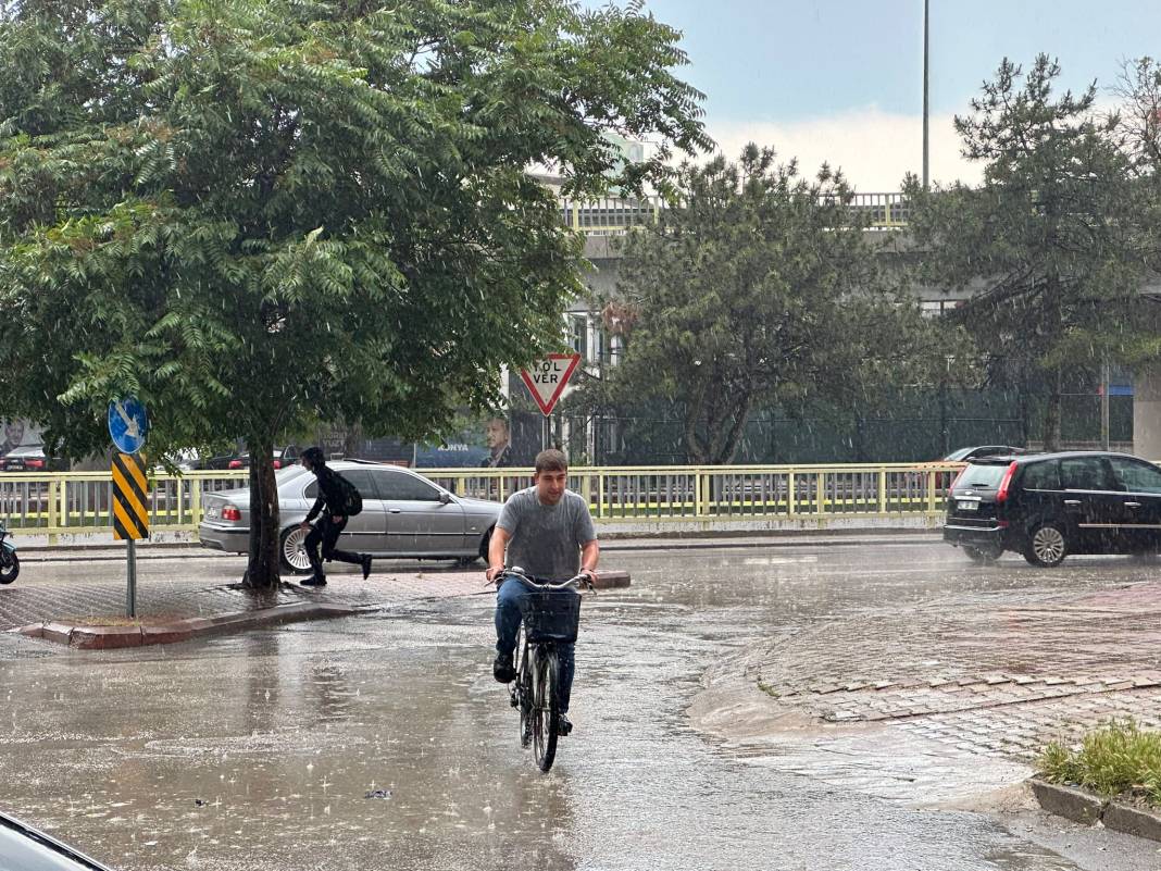 Konya’ya flaş uyarı: Yağmur ve dolu şehri 3 gün teslim alacak 2